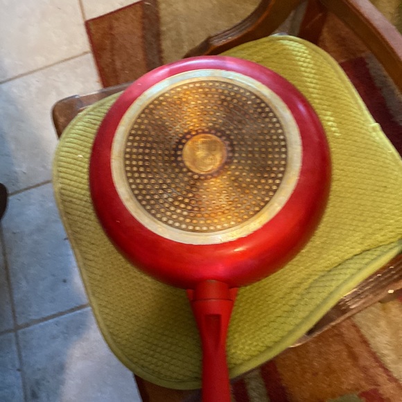 Large frying pan-red - Picture 4 of 4